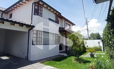 CASA INDEPENDIENTE DE VENTA  SECTOR MIRASIERRA EN EL VALLE DE LOS CHILLOS