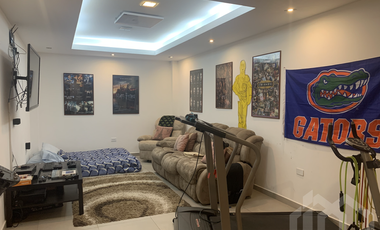 CASA ESPECTACULAR EN VENTA SECTOR NAYÓN