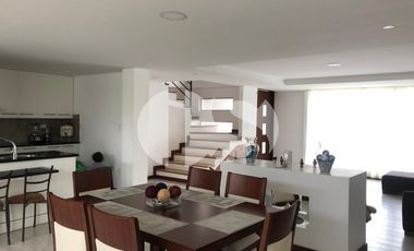 CASA EN VENTA SECTOR CHALLUABAMABA, CUENCA