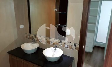 CASA EN VENTA SECTOR CHALLUABAMABA, CUENCA