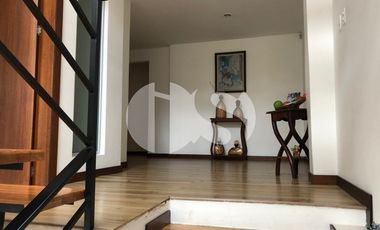 CASA EN VENTA SECTOR CHALLUABAMABA, CUENCA