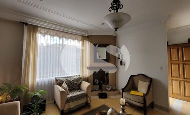 CASA EN VENTA SECTOR VISTA LINDA, CUENCA