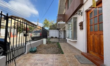 QUILPUE VENDE CASA 3D 2B DOS PISOS CENTRO