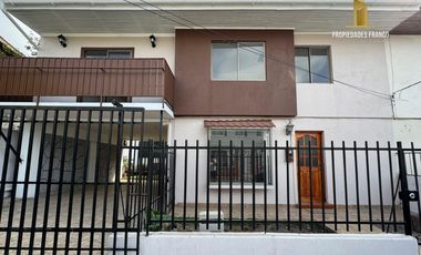 QUILPUE VENDE CASA 3D 2B DOS PISOS CENTRO