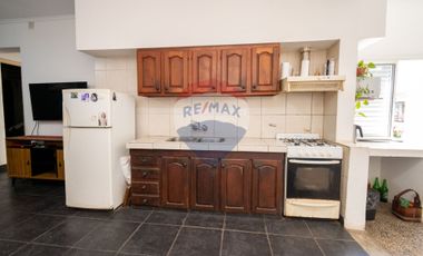 Casa en venta de 3 dormitorios y patio en zona sur