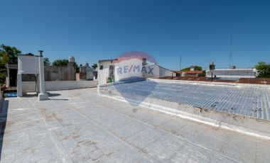 Casa en venta de 3 dormitorios y patio en zona sur