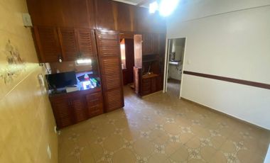 VENTA CASA CHALET 5 AMBIENTES ISIDRO CASANOVA