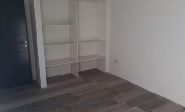 Departamento en alquiler en Bernal Centro