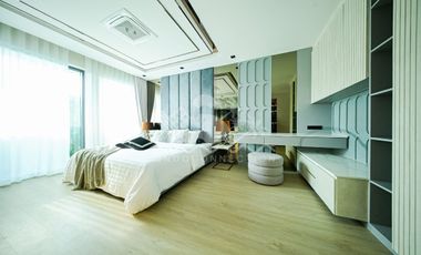 Luxury Modern Pool Villa for Sale at Baan Tiew Khao, Huai Yai