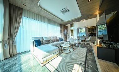 Luxury Modern Pool Villa for Sale at Baan Tiew Khao, Huai Yai