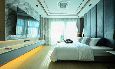 Luxury Modern Pool Villa for Sale at Baan Tiew Khao, Huai Yai