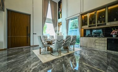 Luxury Modern Pool Villa for Sale at Baan Tiew Khao, Huai Yai