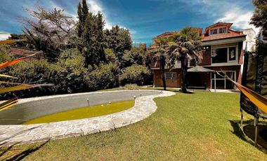 Venta casa 5 ambientes Apta Credito el Grosellar