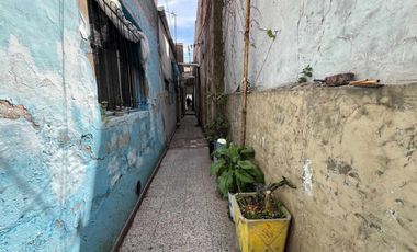 VENTA CASA MULTIFAMILIAR EN AVELLANEDA 6 UNIDADES