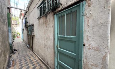 VENTA CASA MULTIFAMILIAR EN AVELLANEDA 6 UNIDADES