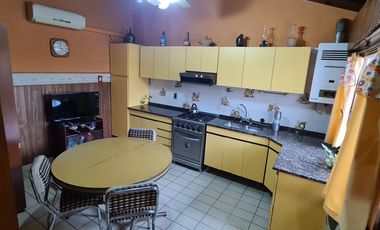 VENTA CASA TIPO PH 3 AMBIENTES LANUS