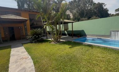 SE ALQUILA CASA EN CIENEGUILLA CON PISCINA - CONTRATO ANUAL