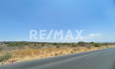 TERRENO EN VENTA - (3)