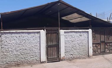 En venta amplia casa y terreno metro zapadores