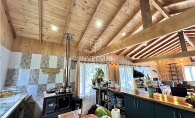 HERMOSA PARCELA CON ORILLA DE RIO Y 2 CASAS A 30 MIN DE VALDIVIA