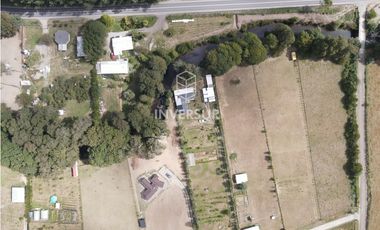 HERMOSA PARCELA CON ORILLA DE RIO Y 2 CASAS A 30 MIN DE VALDIVIA