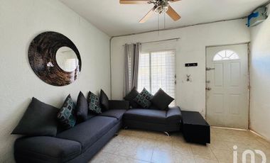 CASA AMUEBLADA EN VENTA LA TOSCANA PLAYA DEL CARMEN QROO.