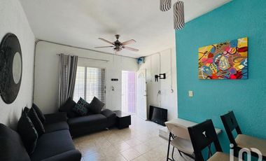 CASA AMUEBLADA EN VENTA LA TOSCANA PLAYA DEL CARMEN QROO.