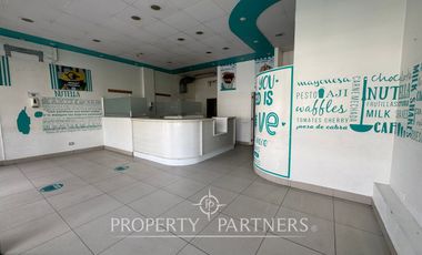 Local comercial en segundo nivel en barrio Brasil