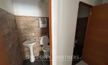 Local comercial en segundo nivel en barrio Brasil