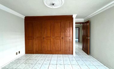 Casa en Colonia Mirador del Sol a 1.5 cuadras de Av. Moctezuma y Av. Patria