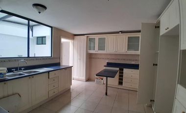 RENTO DEPARTAMENTO EN EL BATAN 200M