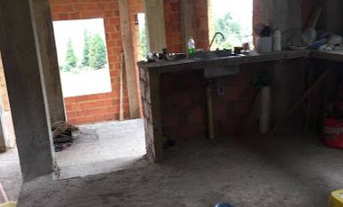 VENTA de CASA LOTE en LA CALERA