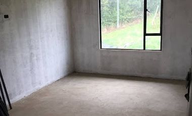 VENTA de CASA LOTE en LA CALERA