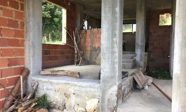 VENTA de CASA LOTE en LA CALERA