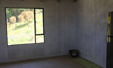 VENTA de CASA LOTE en LA CALERA