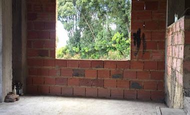 VENTA de CASA LOTE en LA CALERA