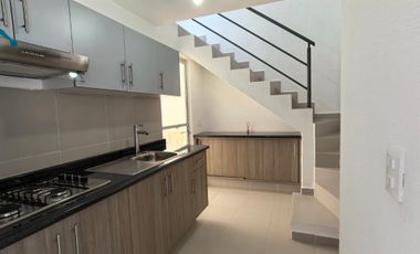 Casa dúplex en Venta en Escobedo 12°80, Pedro Escobedo, Querétaro.