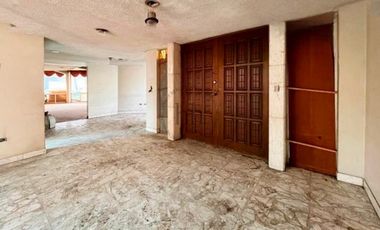 Casa en venta para remodelar en Vista Hermosa, Monterrey N.L.