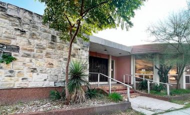 Casa en venta para remodelar en Vista Hermosa, Monterrey N.L.