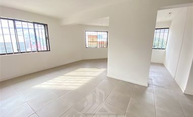 Local Comercial en Venta en Miraflores, Sector Caupolicán