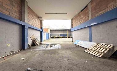 EDIFICIO CON BODEGA EN VENTA EN LA BADEA/PEREIRA