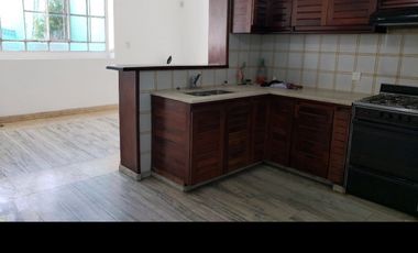 Chalet en Alquiler Villa Sarmiento / Moron (A034 1150)