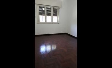 Chalet en Alquiler Villa Sarmiento / Moron (A034 1150)