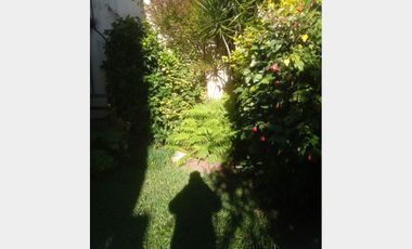 Casa  en Venta Villa Sarmiento / Moron (A120 3654)