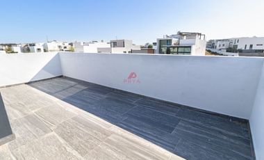 CASA EN VENTA EN PARQUES VALLARTA, ZAPOPAN JALISCO.
