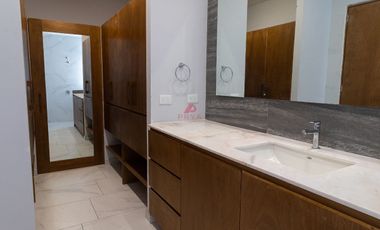 CASA EN VENTA EN PARQUES VALLARTA, ZAPOPAN JALISCO.