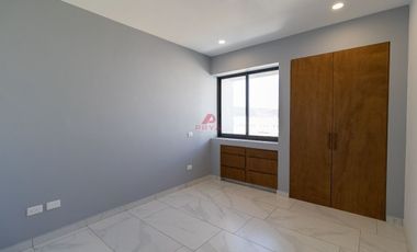 CASA EN VENTA EN PARQUES VALLARTA, ZAPOPAN JALISCO.