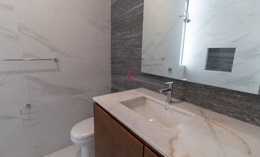CASA EN VENTA EN PARQUES VALLARTA, ZAPOPAN JALISCO.