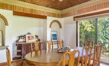 CASA DEL ZAPOTE