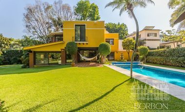 VILLA AMARELA